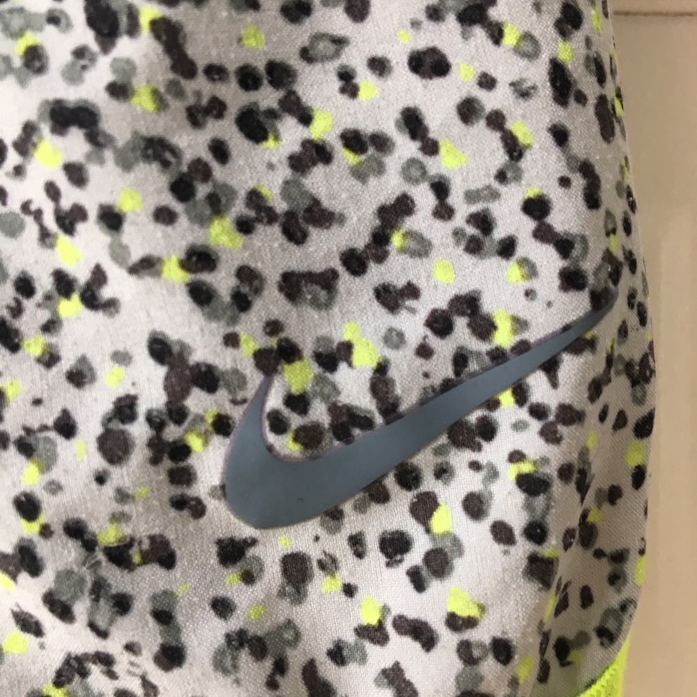 Nike shorts - Picture 3 of 4